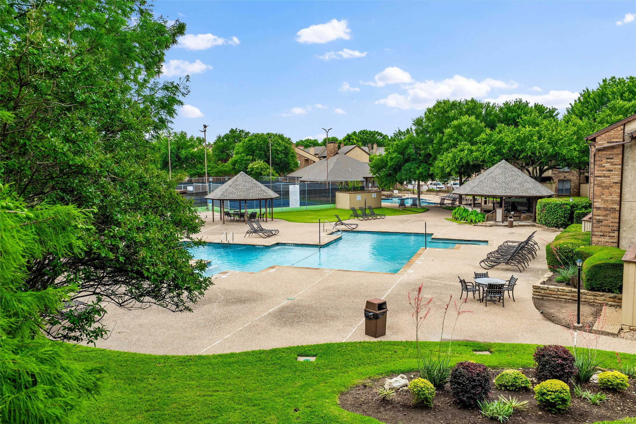 1212 Horizon Trail Arlington TX 76011