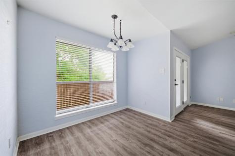 1212 Horizon Trail Arlington TX 76011
