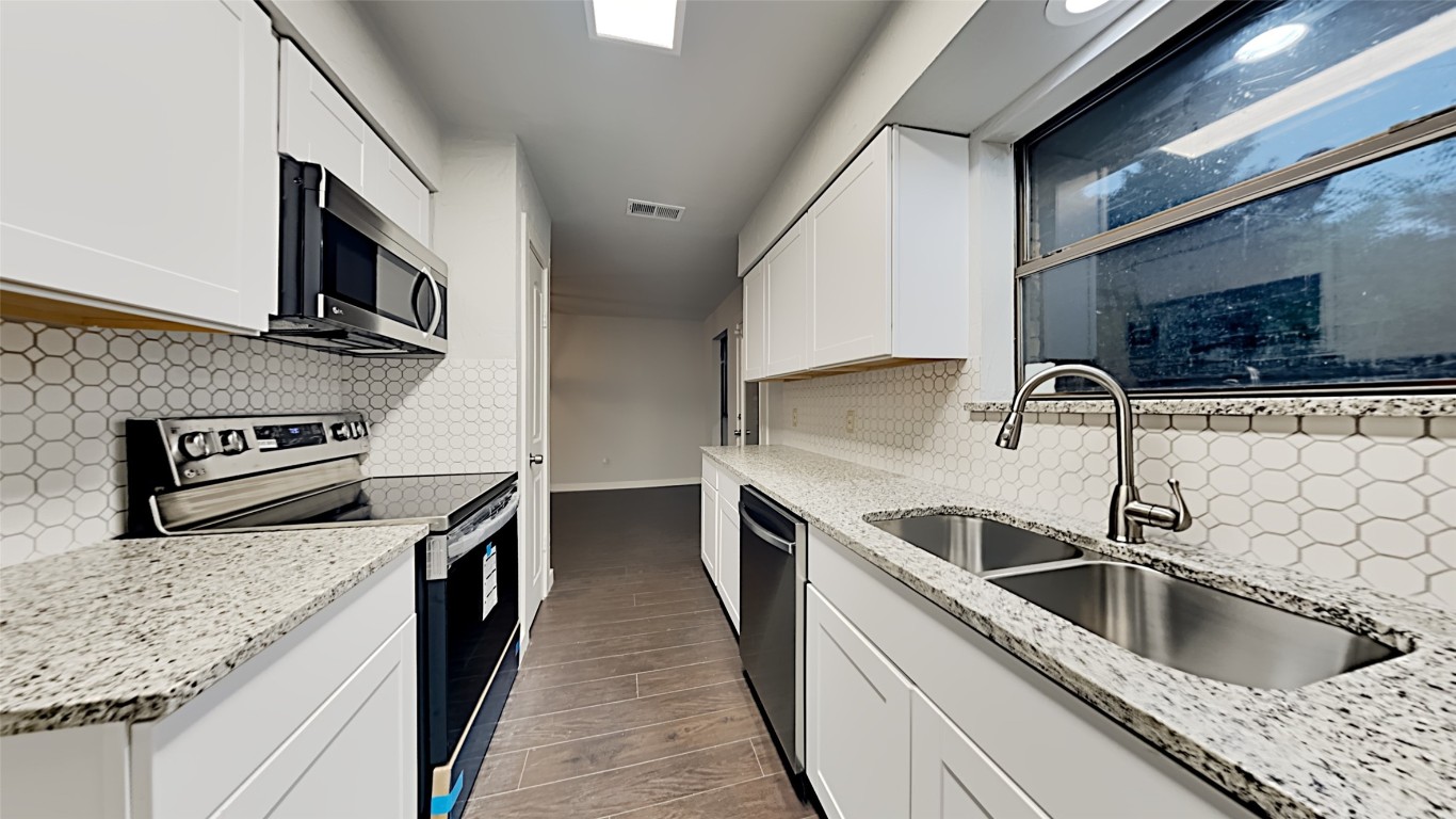 215 Mccarley Place Mckinney TX 75071