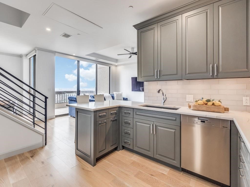 5909 Luther Lane Dallas TX 75225