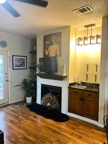 13217 Emily Road Dallas TX 75240