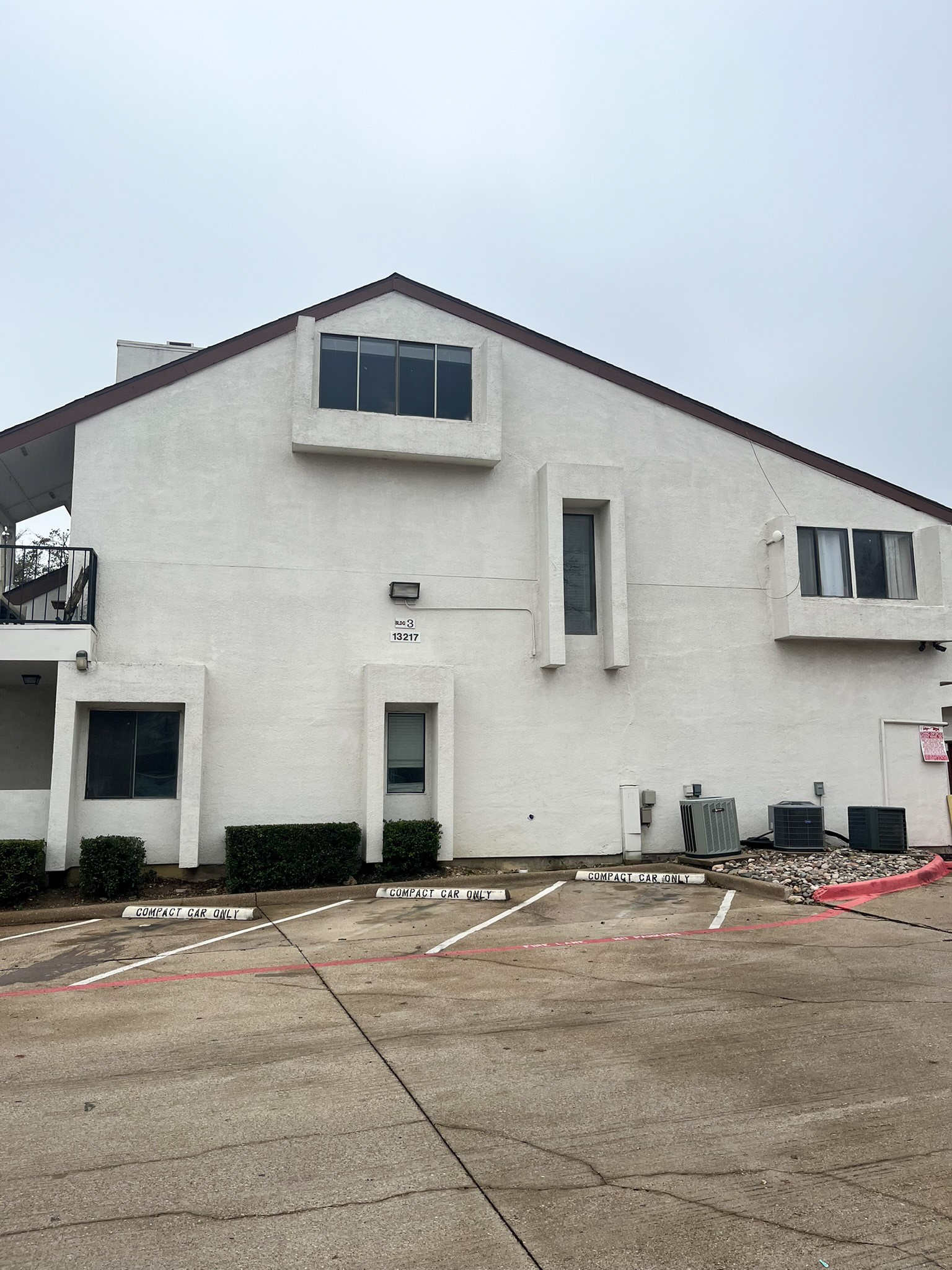 13217 Emily Road Dallas TX 75240