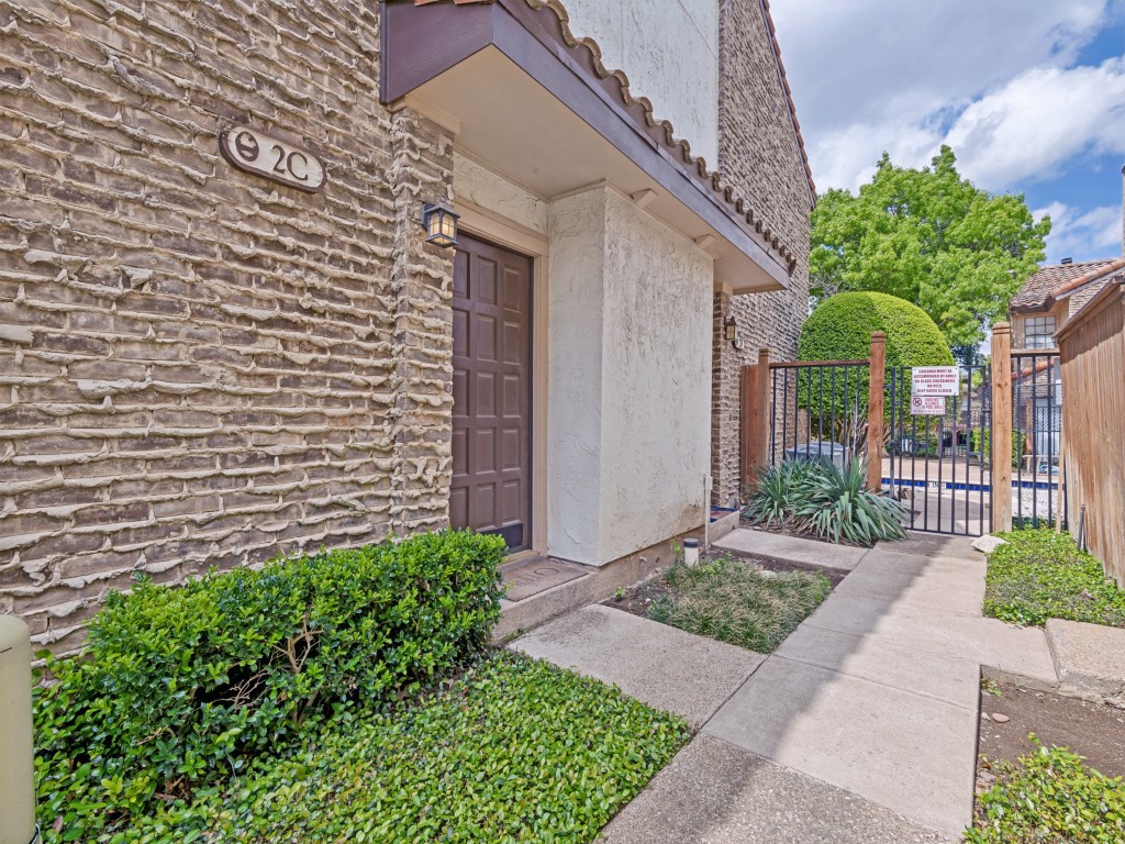 5626 Preston Oaks Road Dallas TX 75254