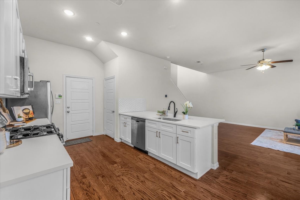 2000 Bethlehem Street Irving TX 75061