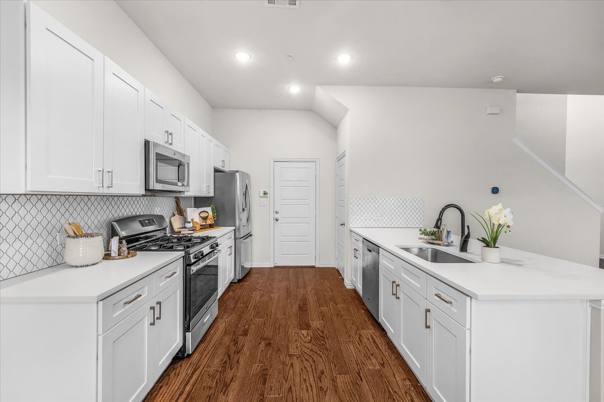2000 Bethlehem Street Irving TX 75061