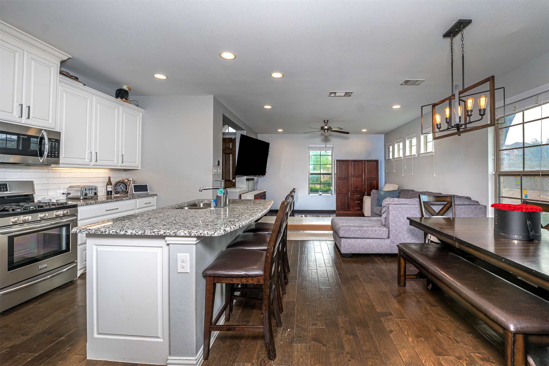 4202 Cascade Sky Drive Arlington TX 76005