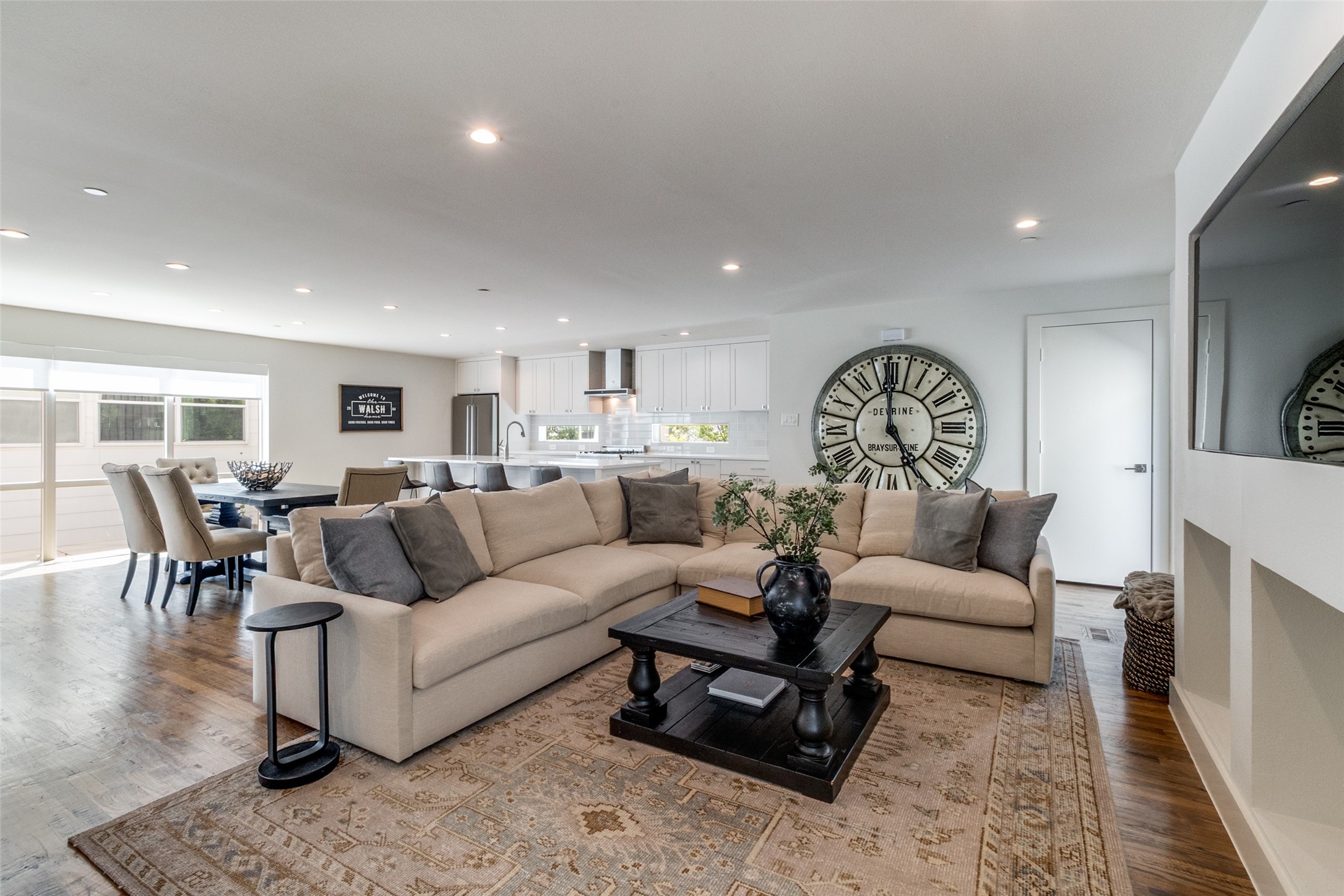 5907 Lindell Avenue Dallas TX 75206