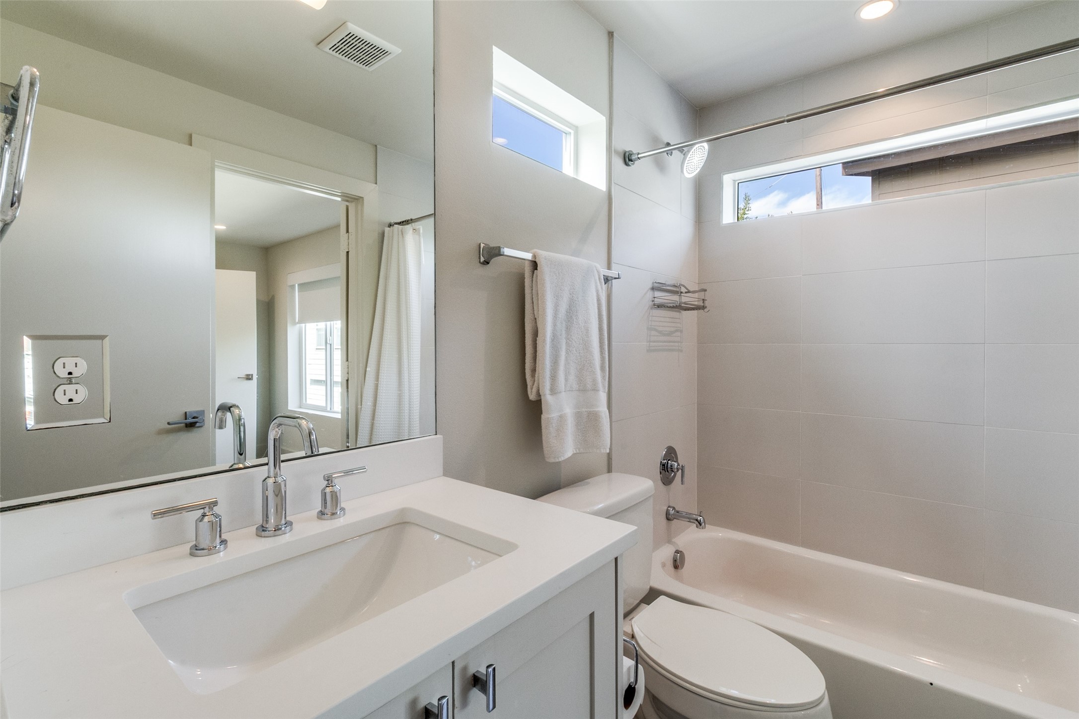 5907 Lindell Avenue Dallas TX 75206