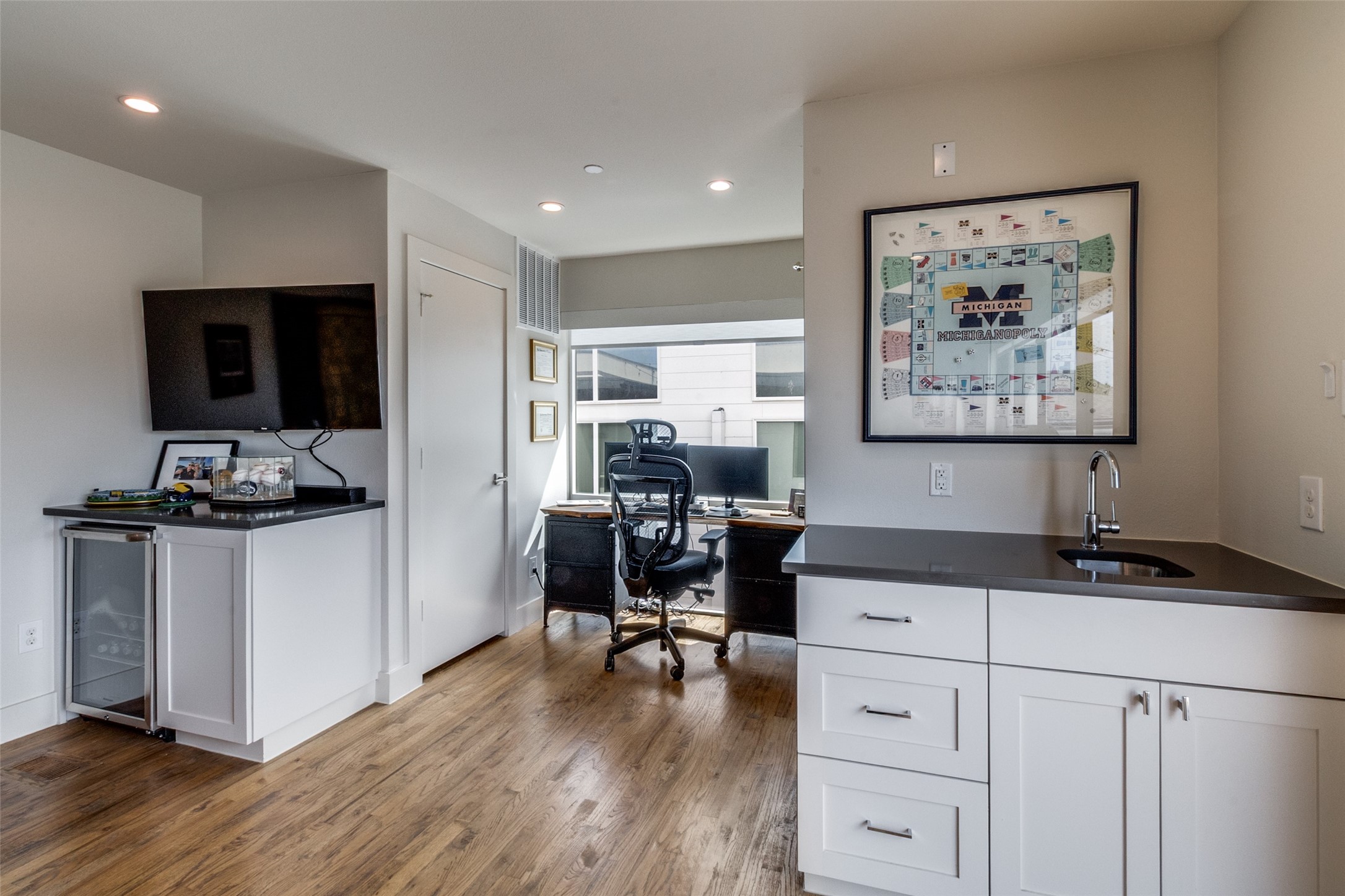 5907 Lindell Avenue Dallas TX 75206