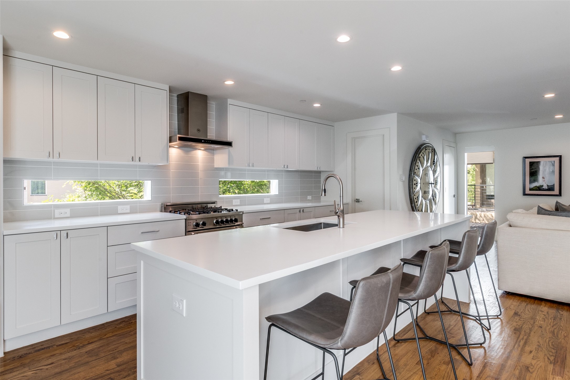 5907 Lindell Avenue Dallas TX 75206