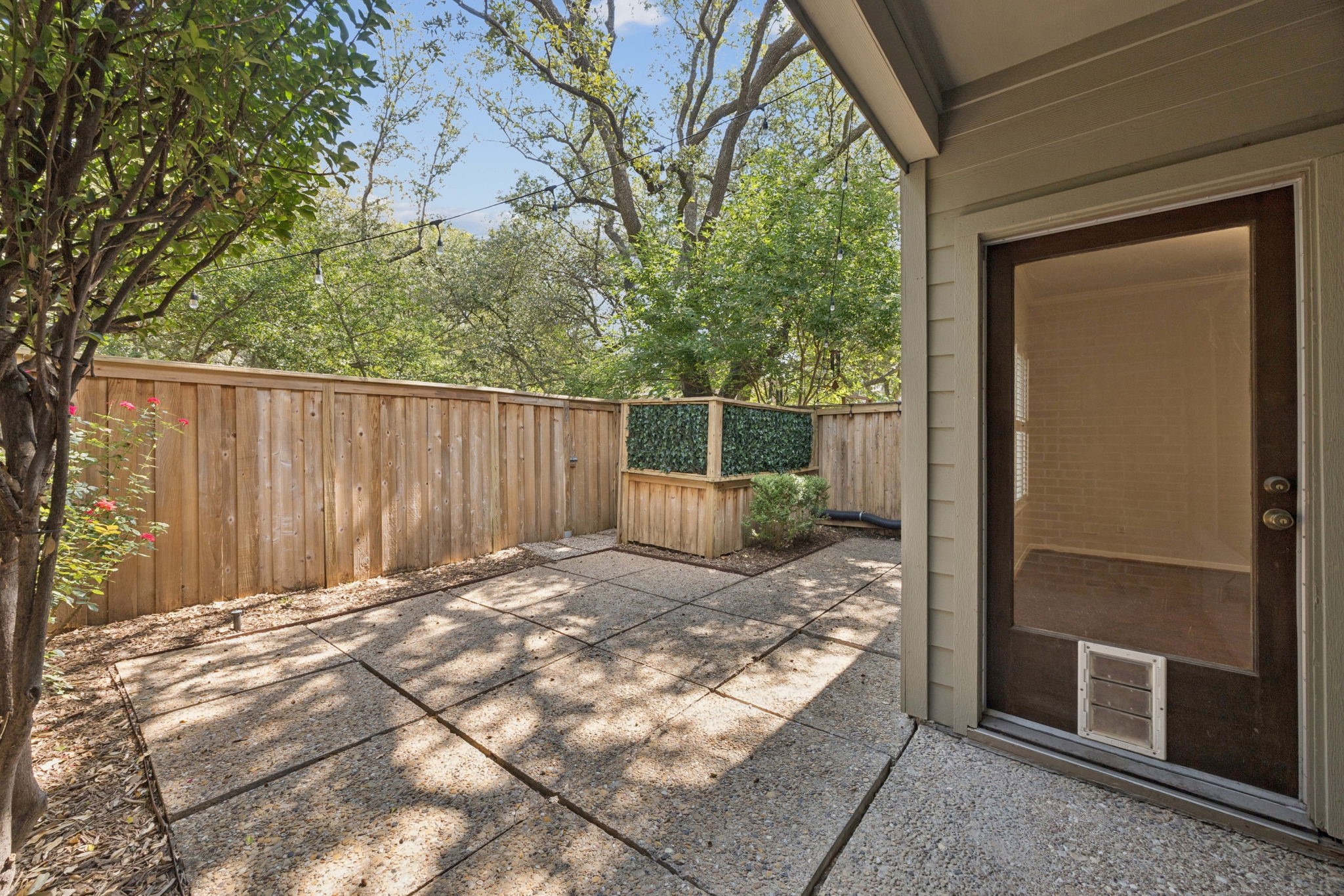 6742 E Northwest Highway Dallas TX 75231