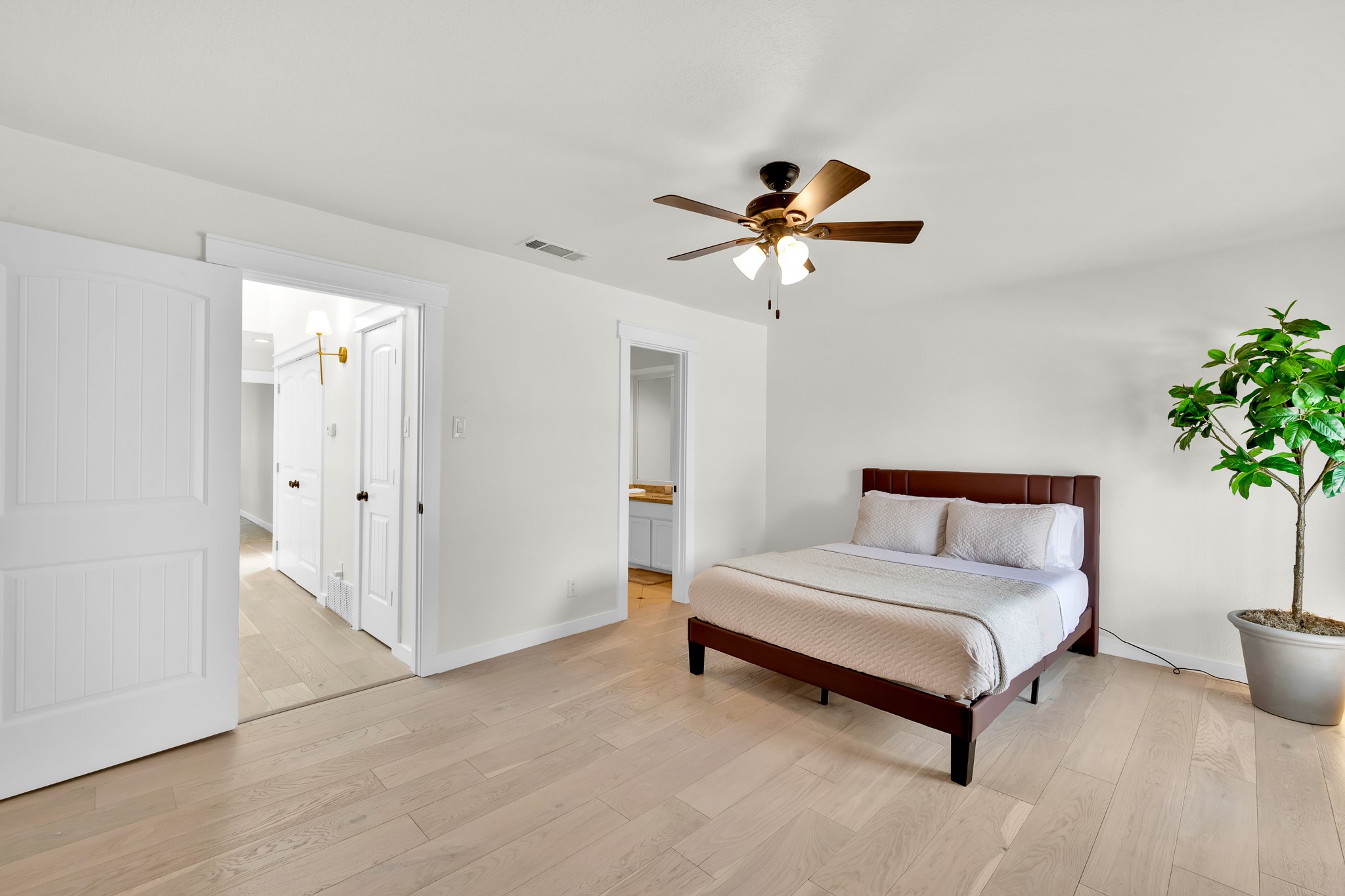 9231 Chimney Corner Lane Dallas TX 75243