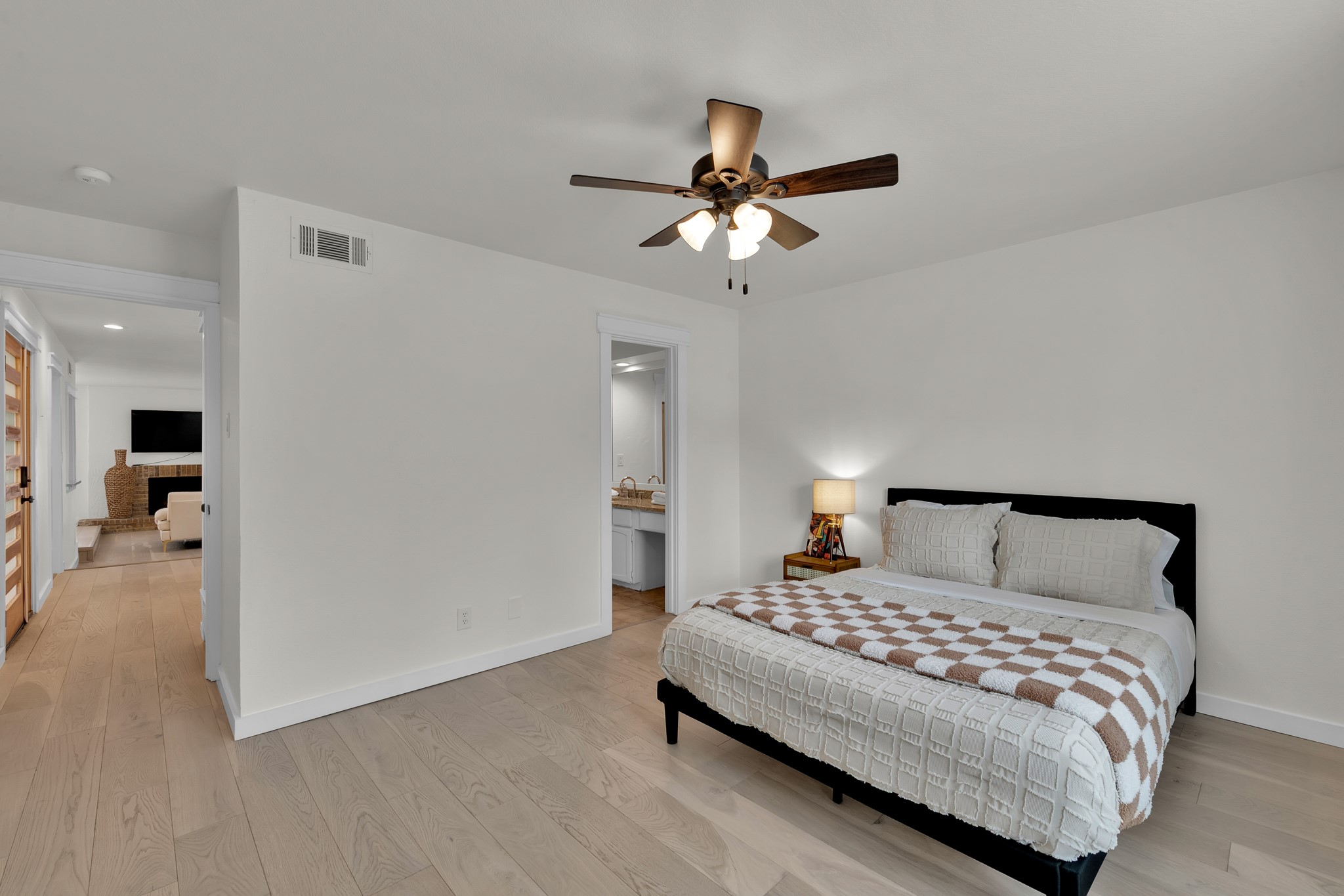 9231 Chimney Corner Lane Dallas TX 75243