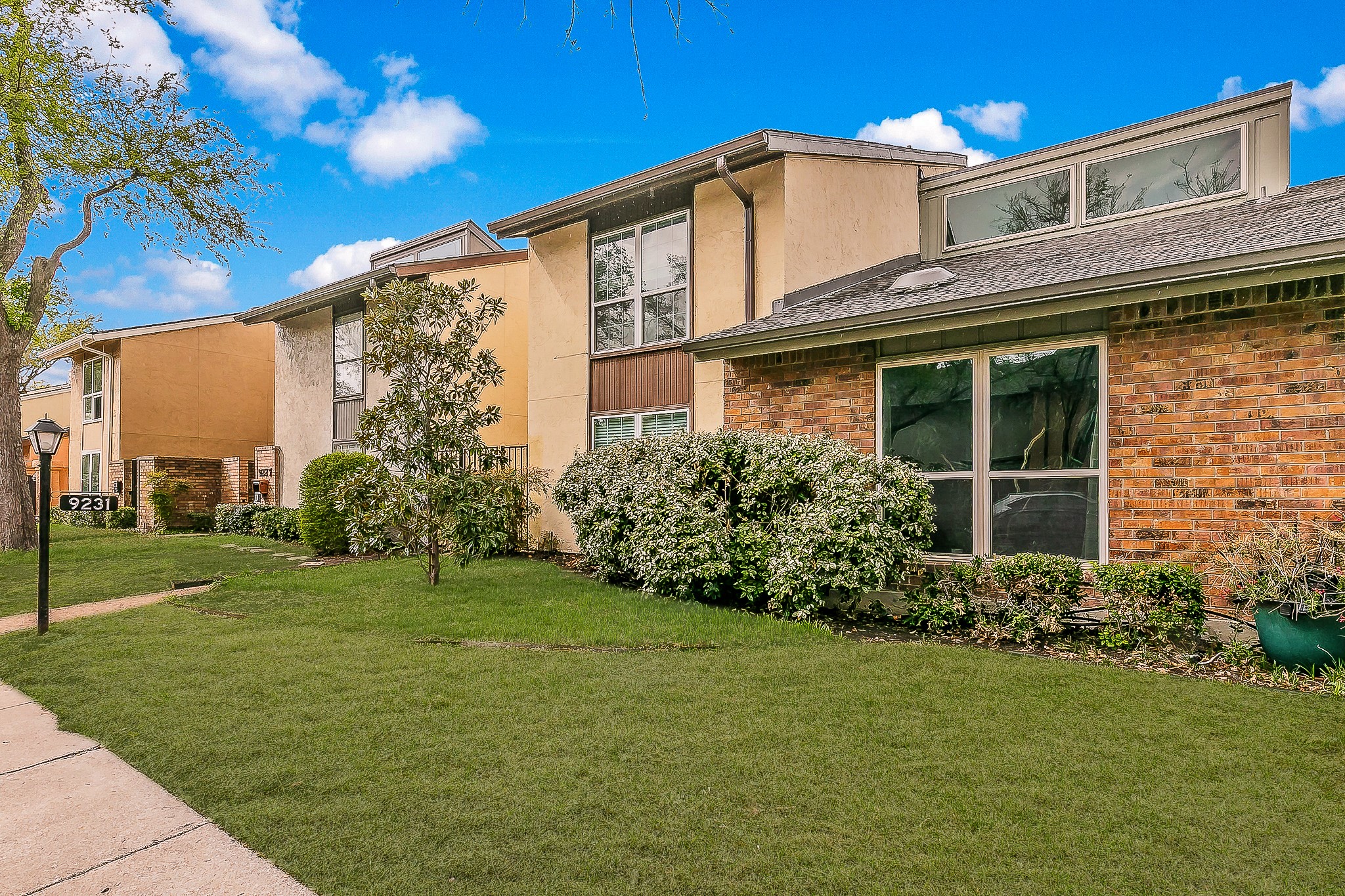 9231 Chimney Corner Lane Dallas TX 75243