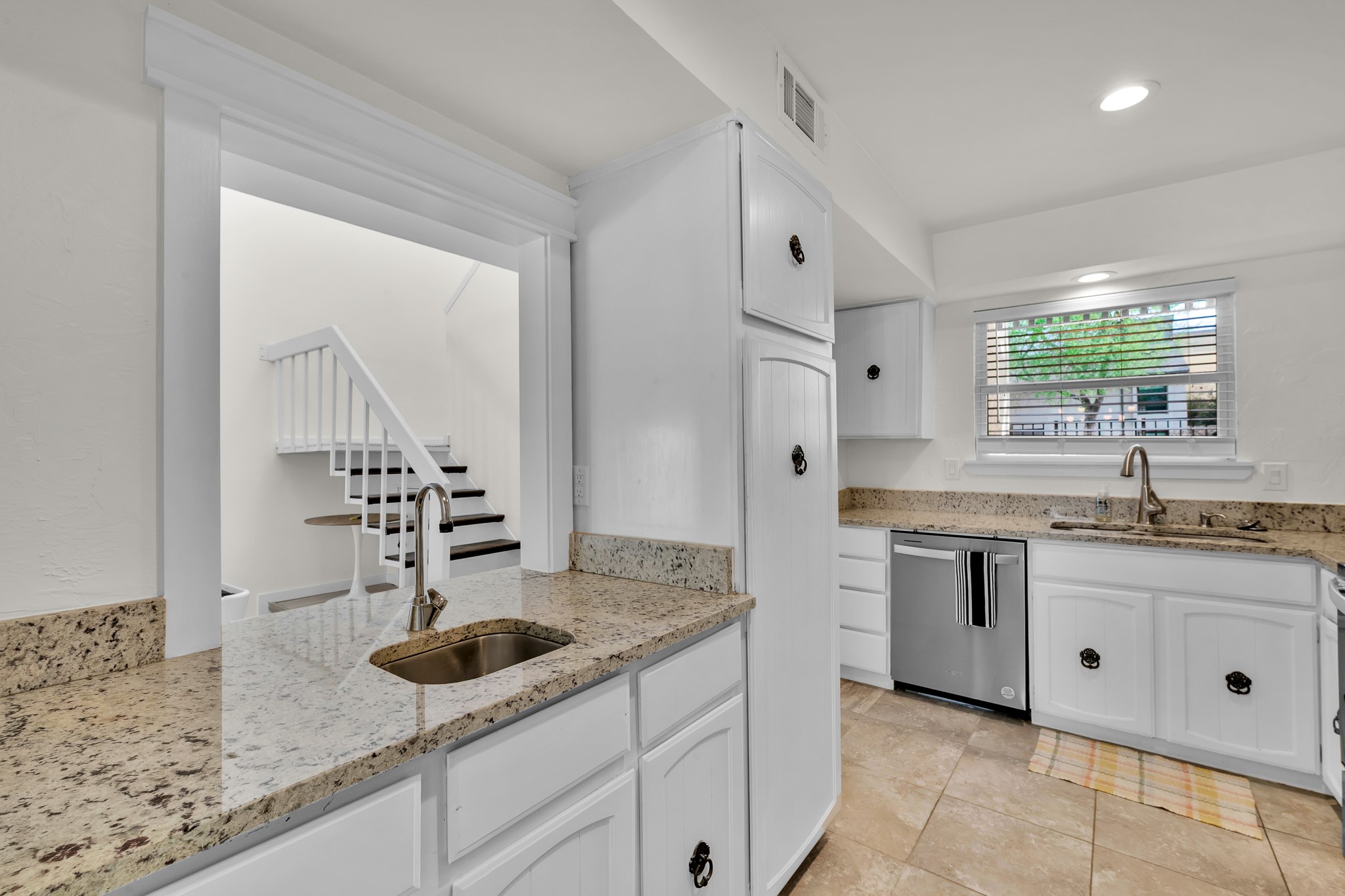 9231 Chimney Corner Lane Dallas TX 75243