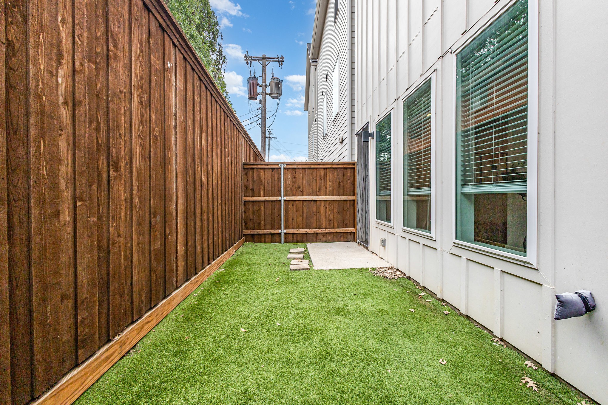 1120 Lavender Ridge Dallas TX 75204