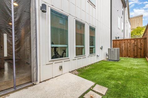 1120 Lavender Ridge Dallas TX 75204