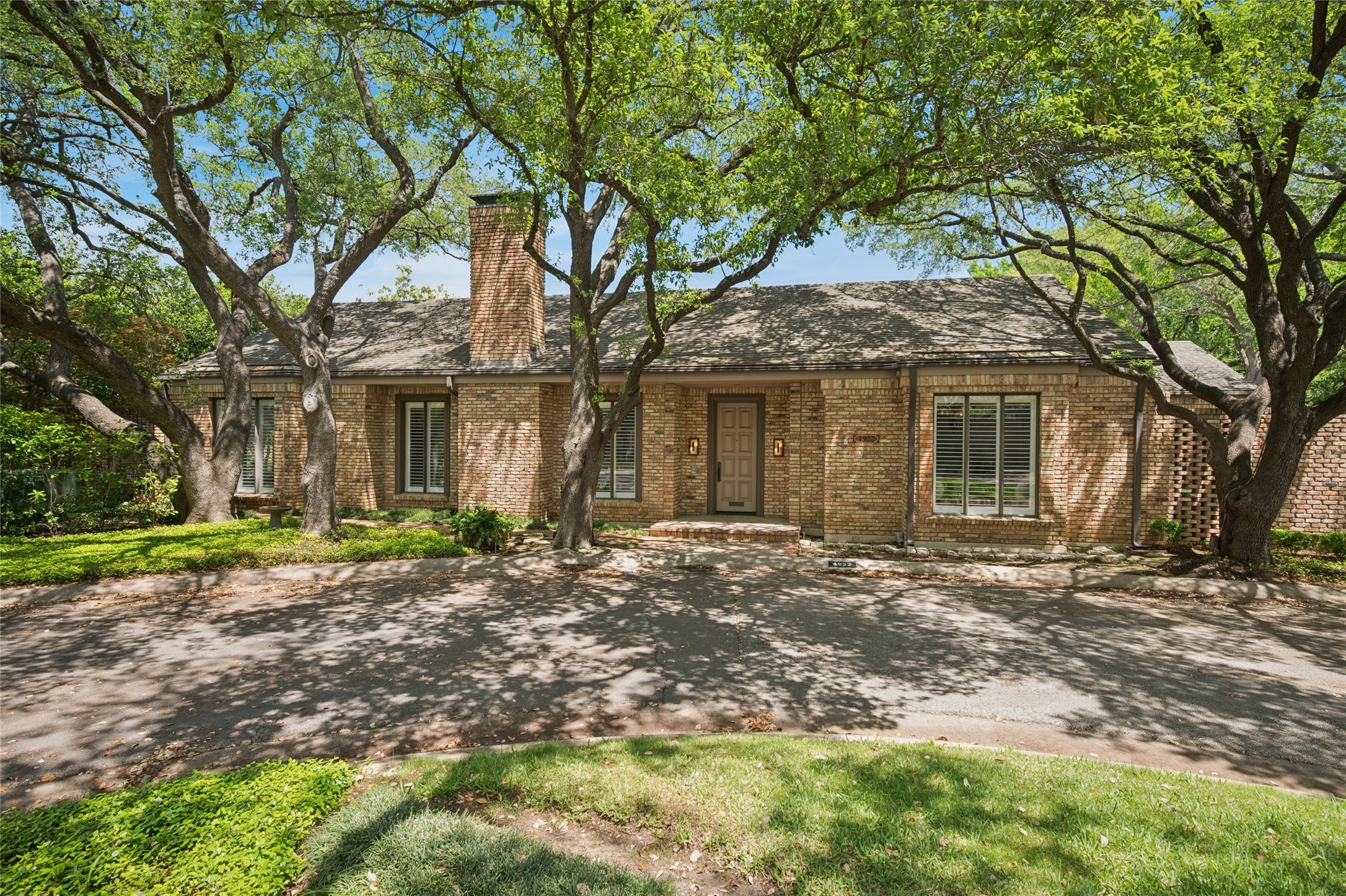 4922 Briarwood Place Dallas TX 75209