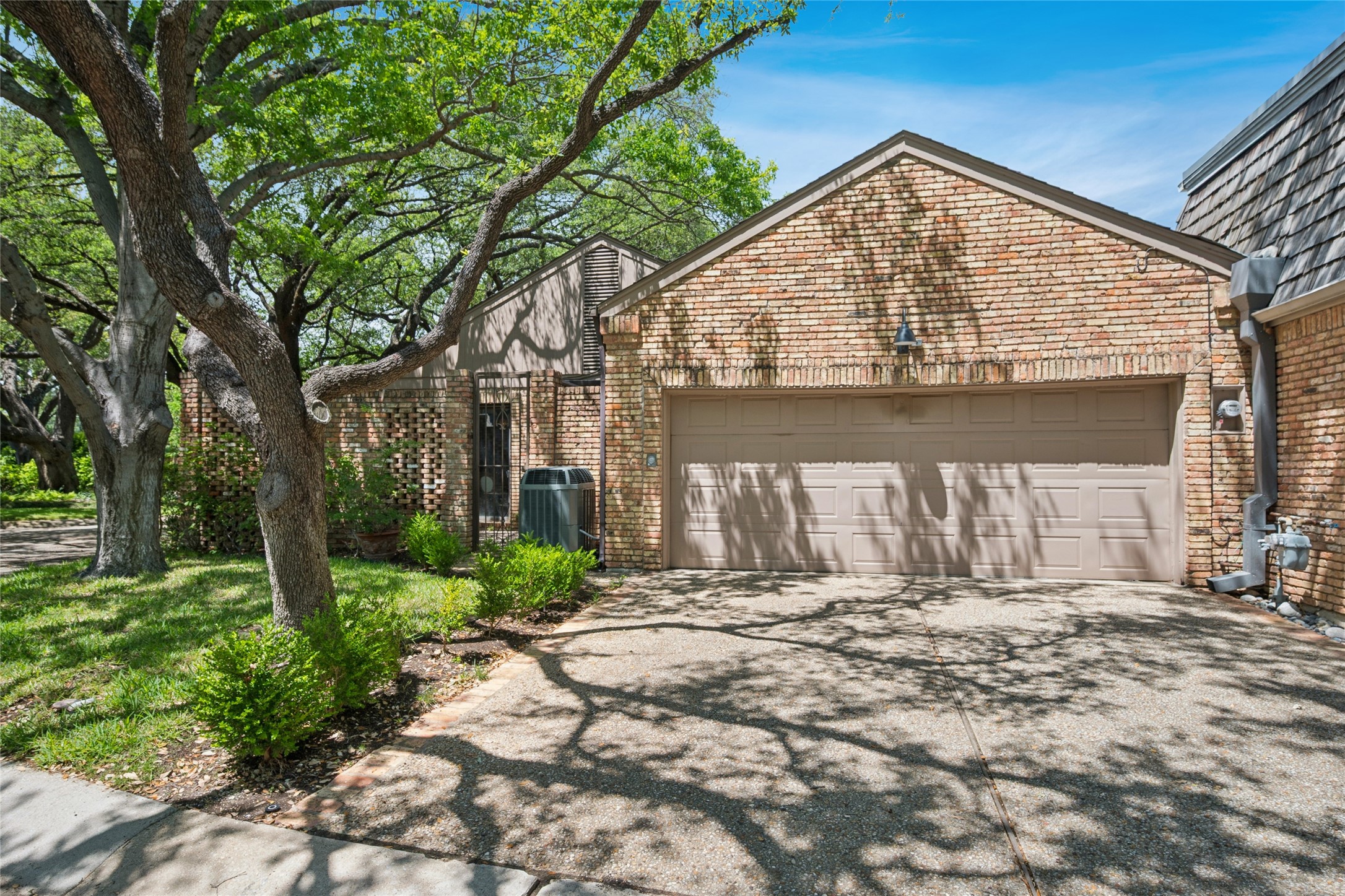 4922 Briarwood Place Dallas TX 75209