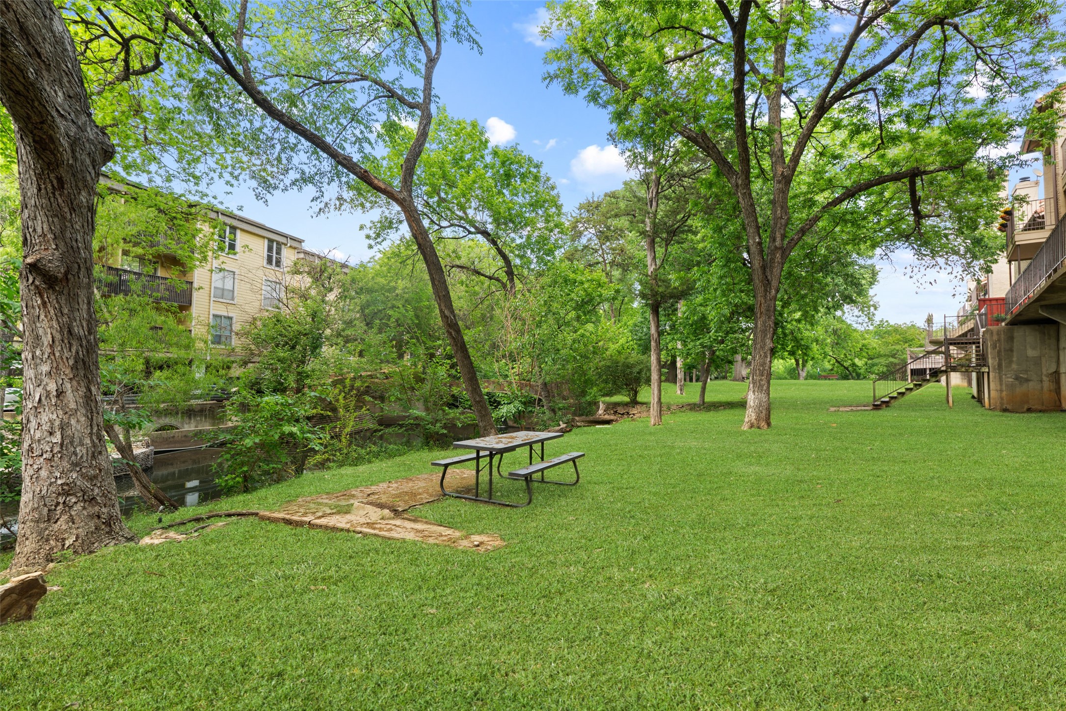 4777 Cedar Springs Road Dallas TX 75219