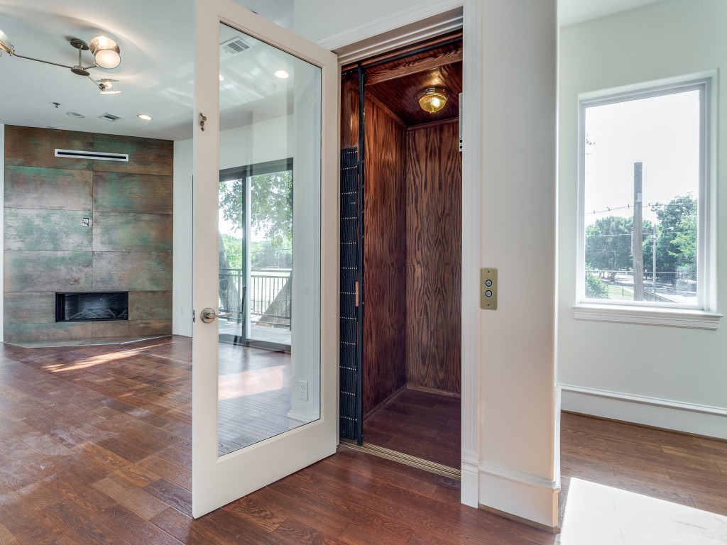 3805 Prescott Avenue Dallas TX 75219