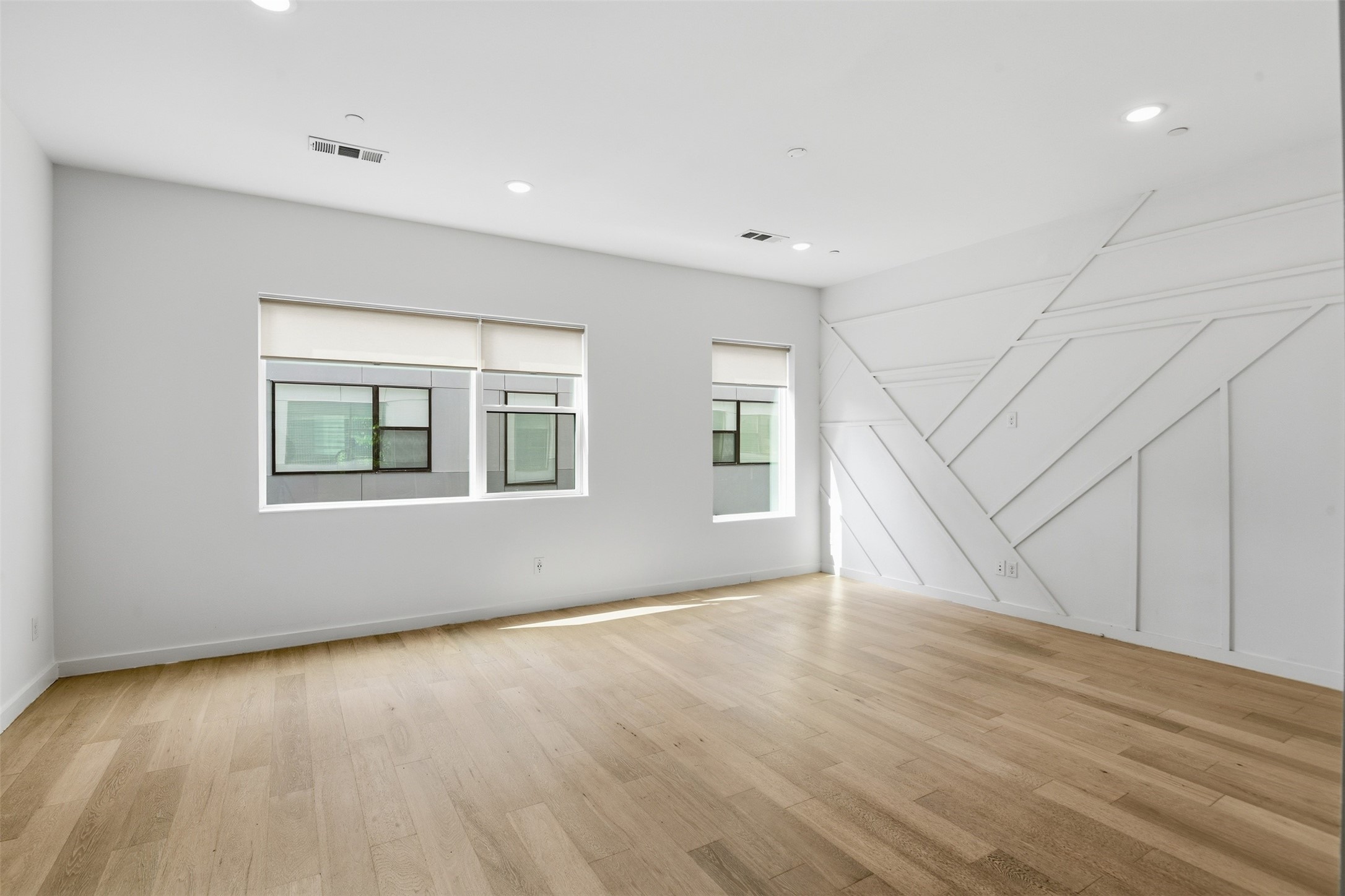 427 W 10th Street Dallas TX 75208