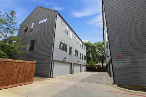 427 W 10th Street Dallas TX 75208