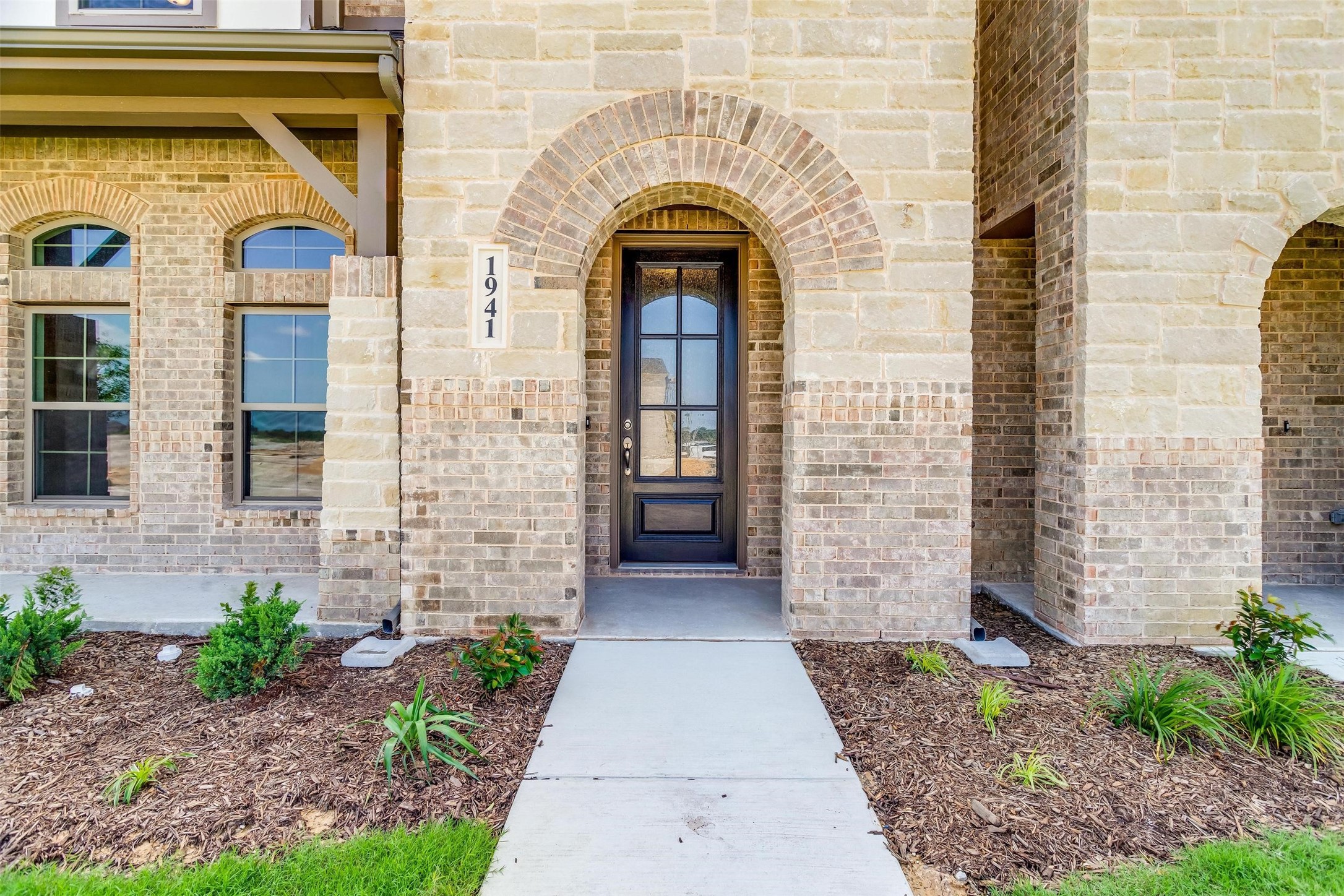 1531 Homeplace Circle Mansfield TX 76063