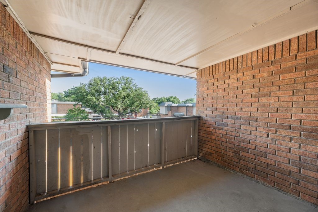 2802 Escada Drive Farmers Branch TX 75234