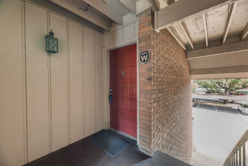 2802 Escada Drive Farmers Branch TX 75234