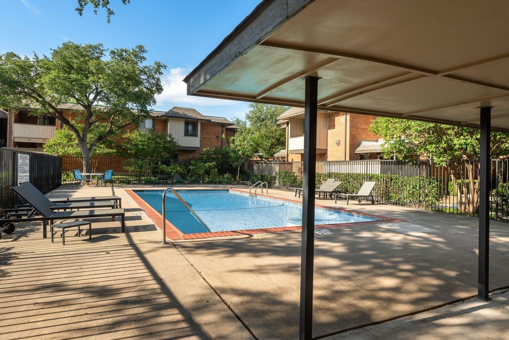 2802 Escada Drive Farmers Branch TX 75234