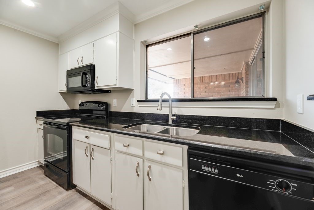 2802 Escada Drive Farmers Branch TX 75234