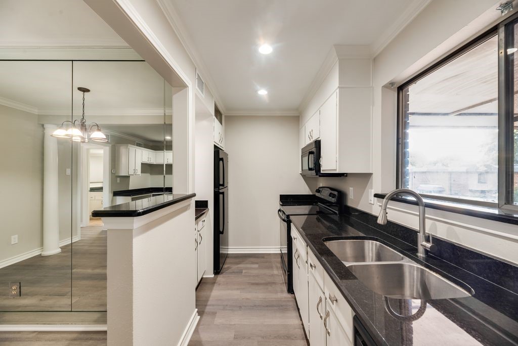 2802 Escada Drive Farmers Branch TX 75234