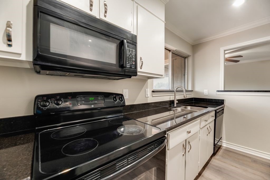 2802 Escada Drive Farmers Branch TX 75234
