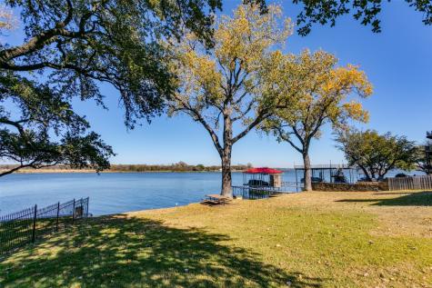 390 Driftwood Court Azle TX 76020