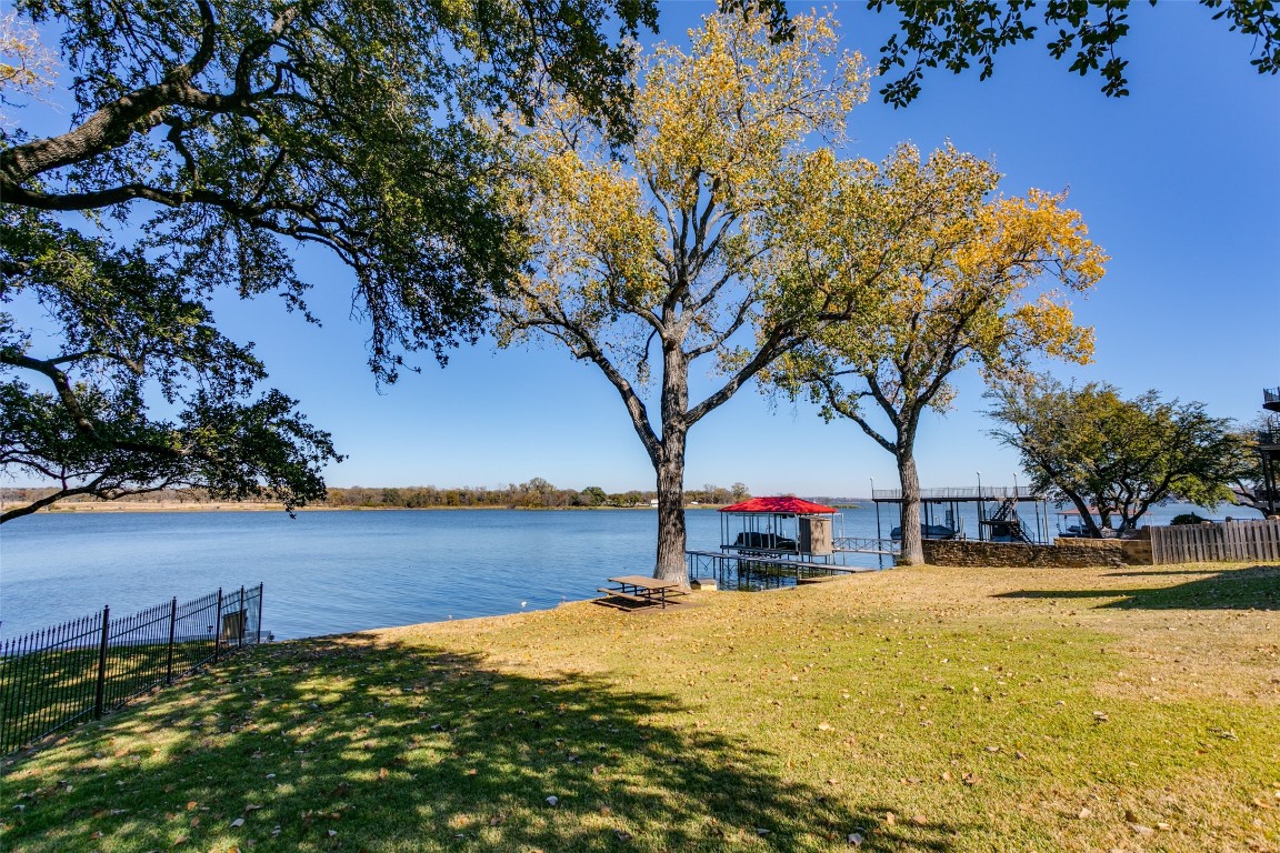 390 Driftwood Court Azle TX 76020