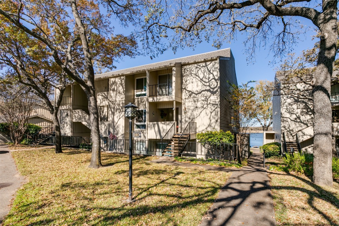 390 Driftwood Court Azle TX 76020