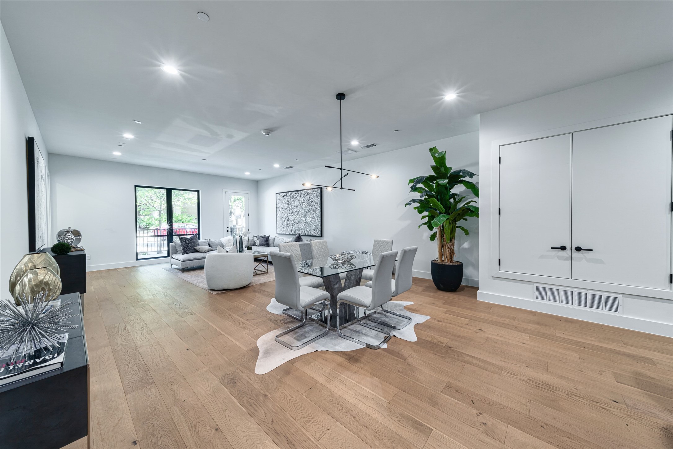3601 Routh Street Dallas TX 75219