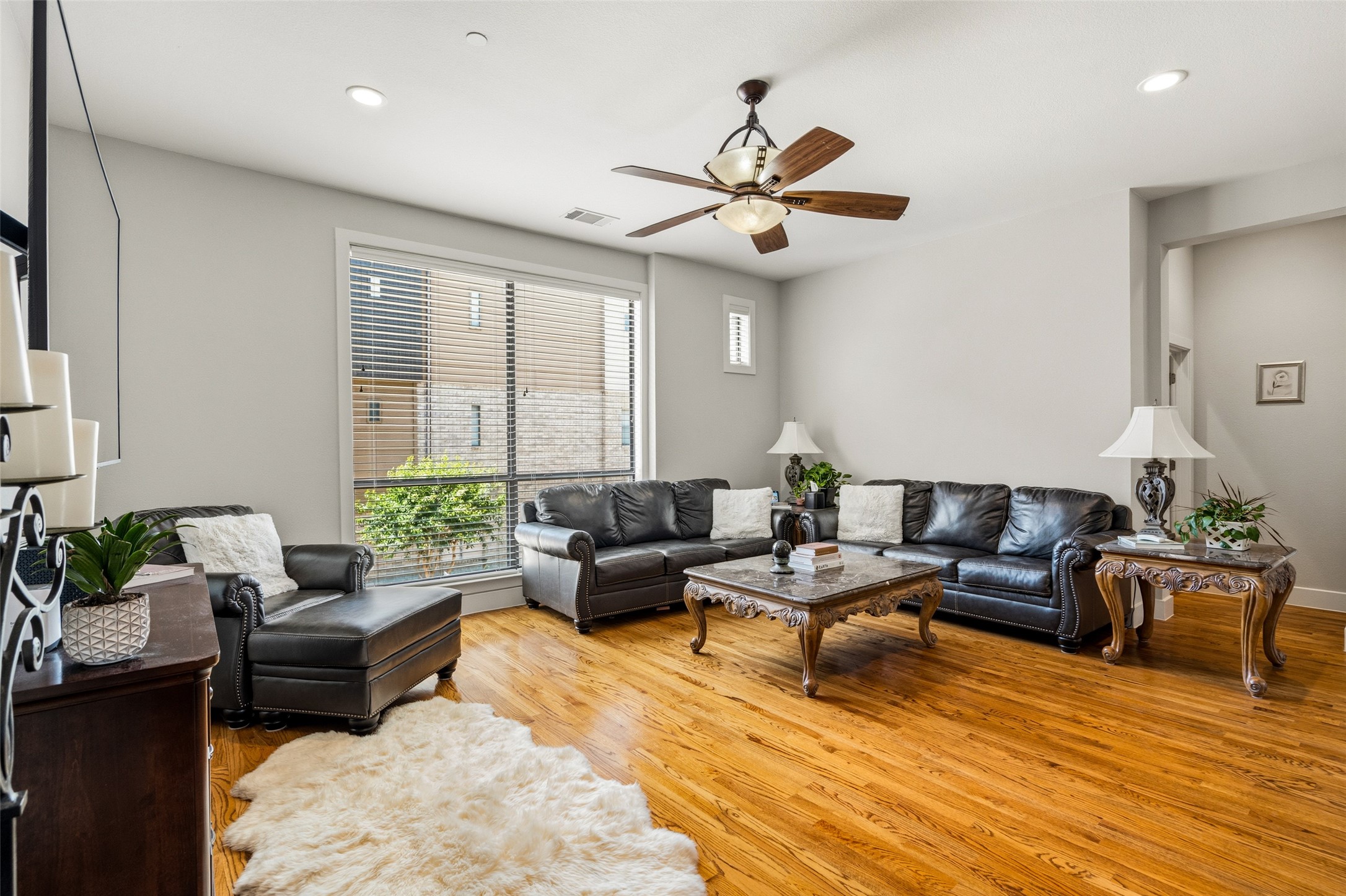 4211 Rawlins Street Dallas TX 75219