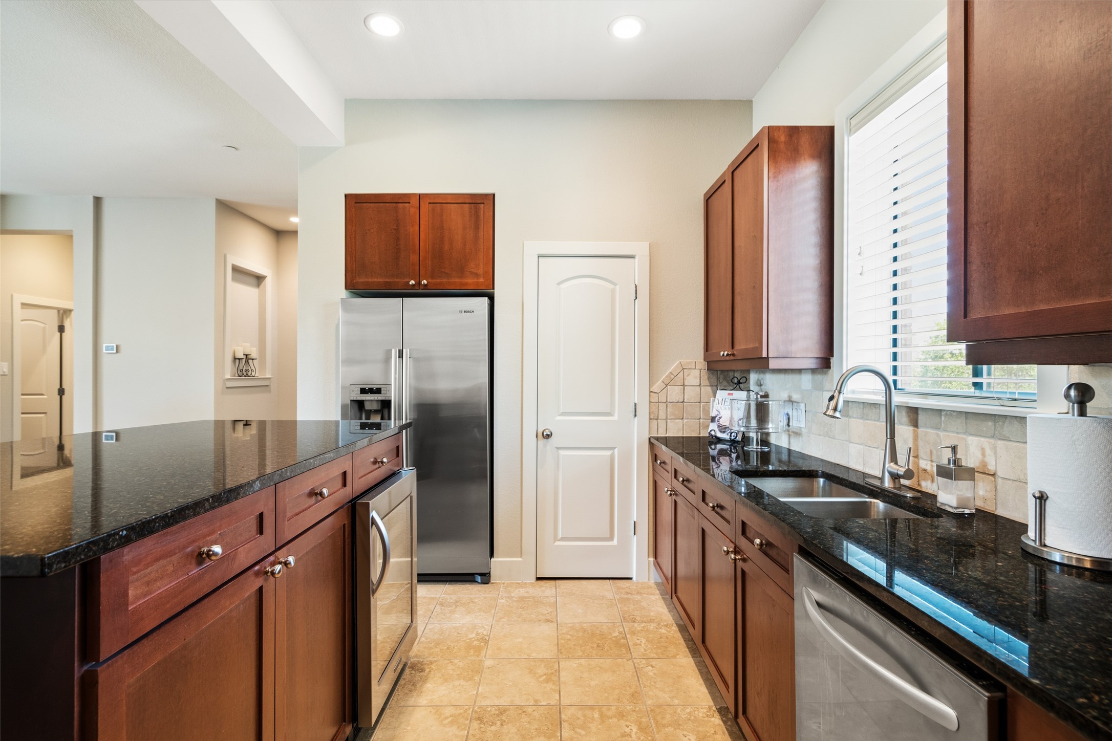 4211 Rawlins Street Dallas TX 75219