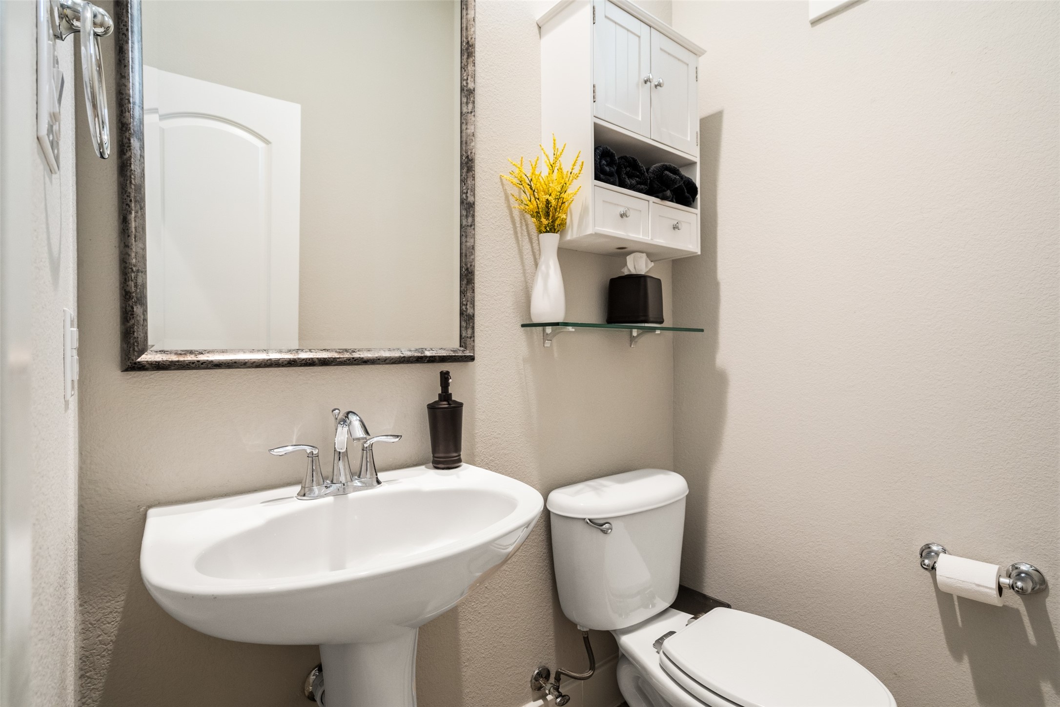 4211 Rawlins Street Dallas TX 75219