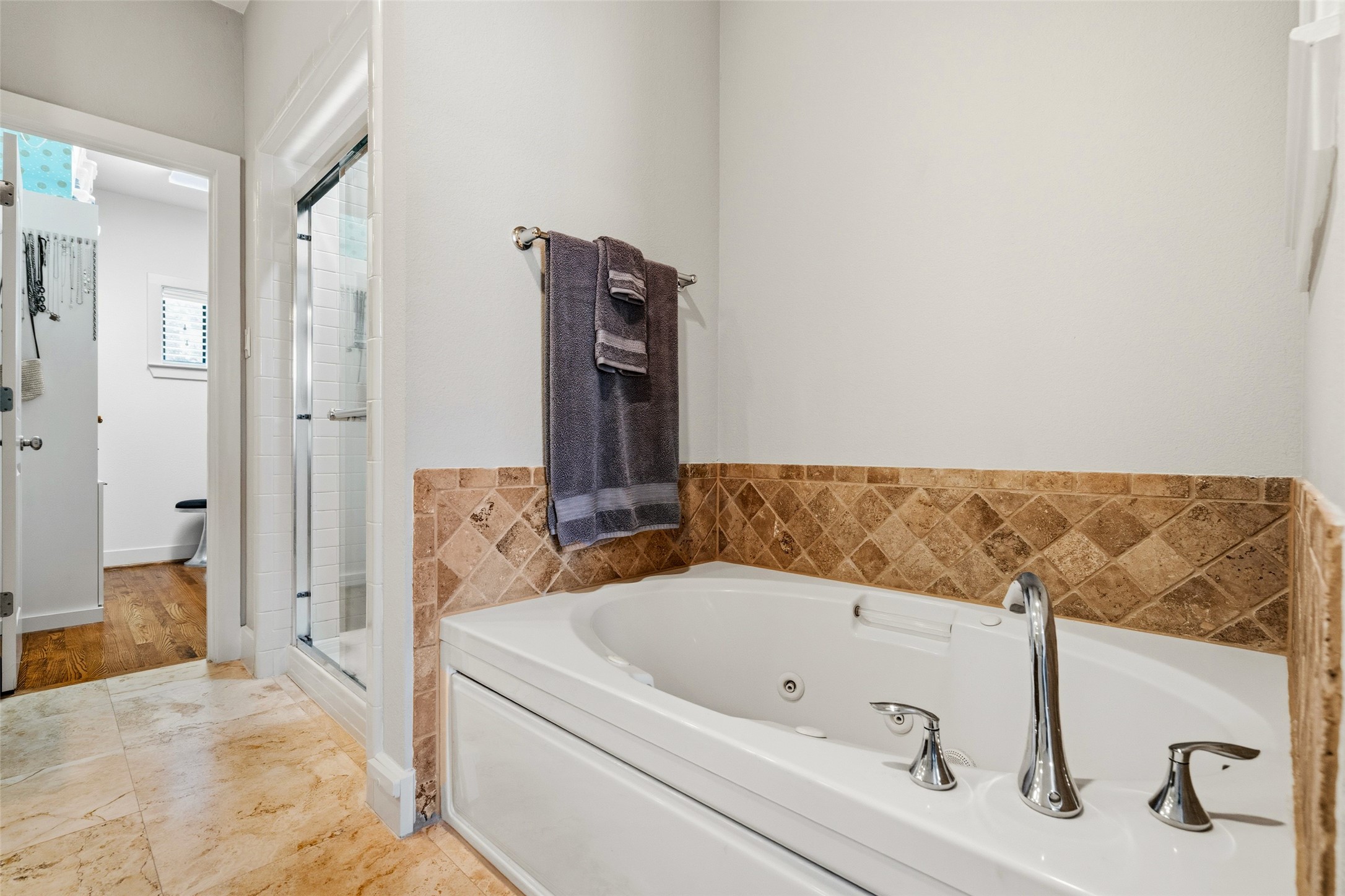4211 Rawlins Street Dallas TX 75219