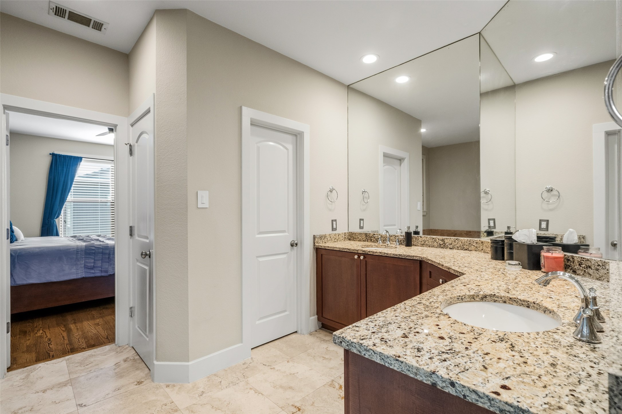 4211 Rawlins Street Dallas TX 75219