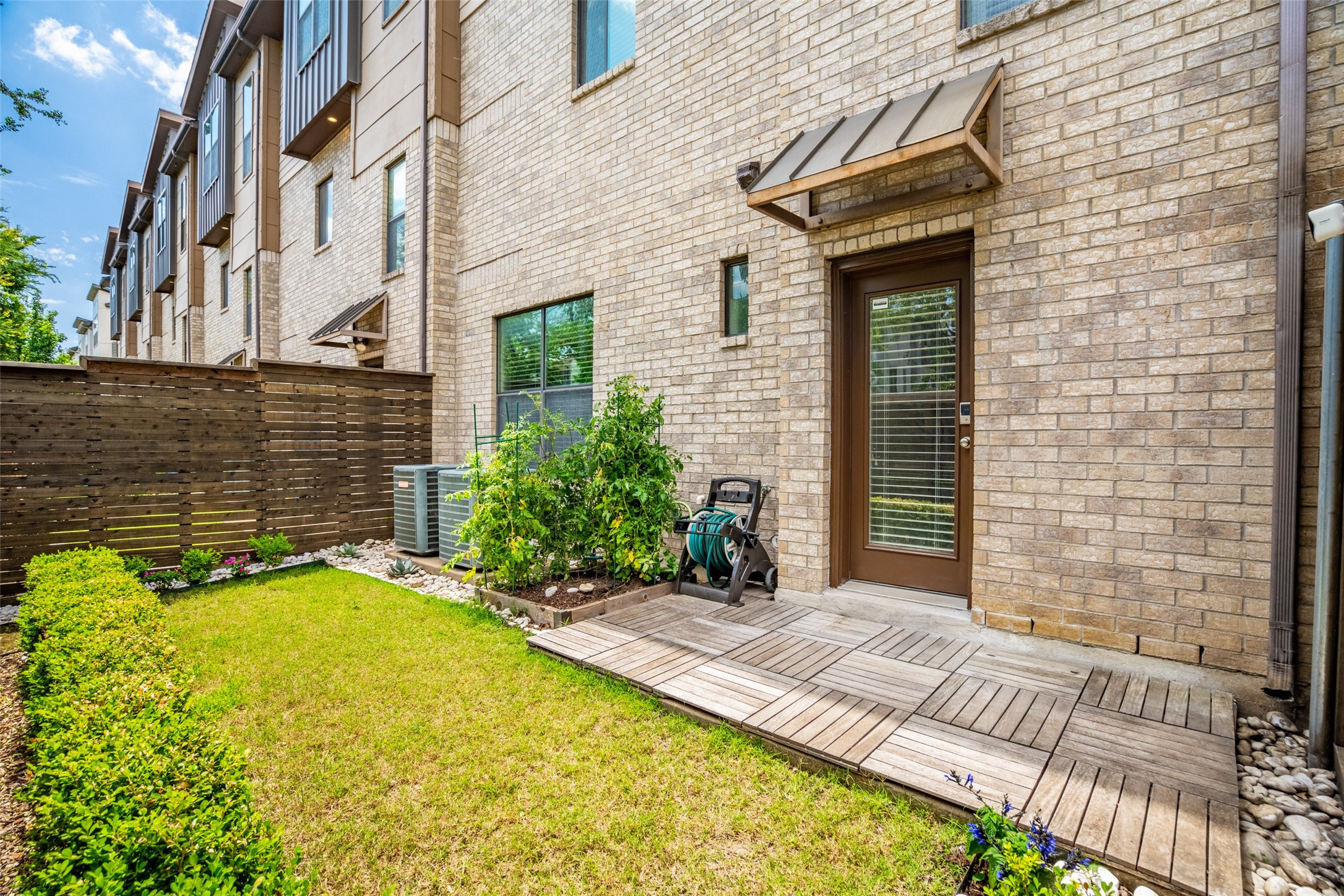 4211 Rawlins Street Dallas TX 75219
