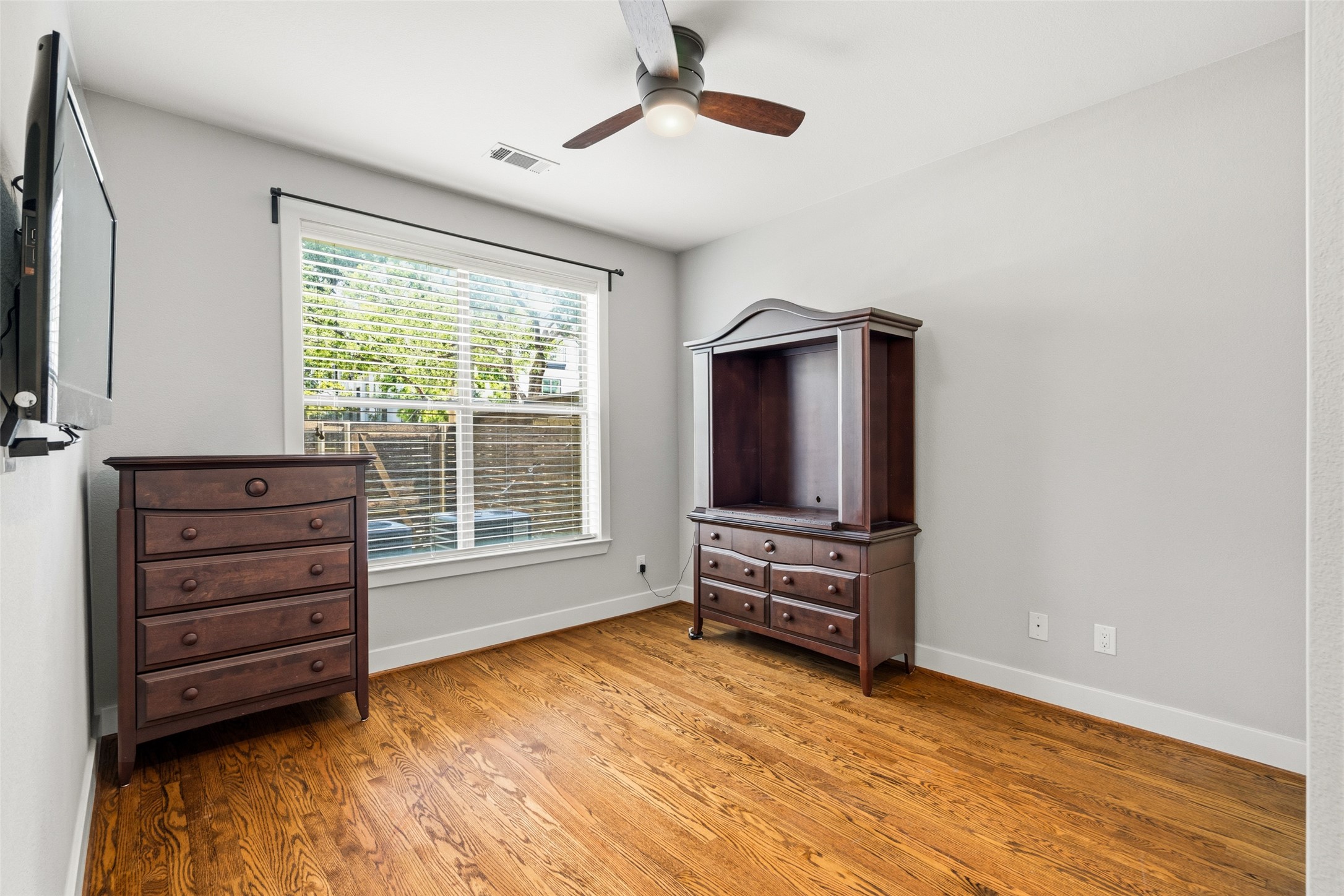 4211 Rawlins Street Dallas TX 75219