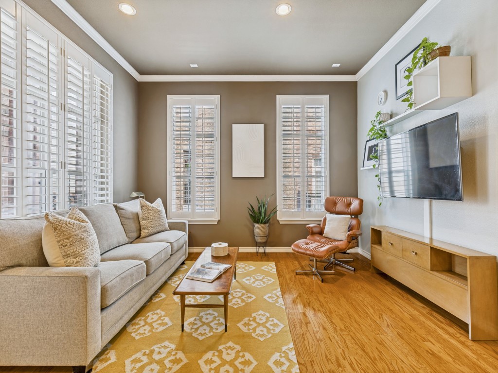 15741 Seabolt Addison TX 75001