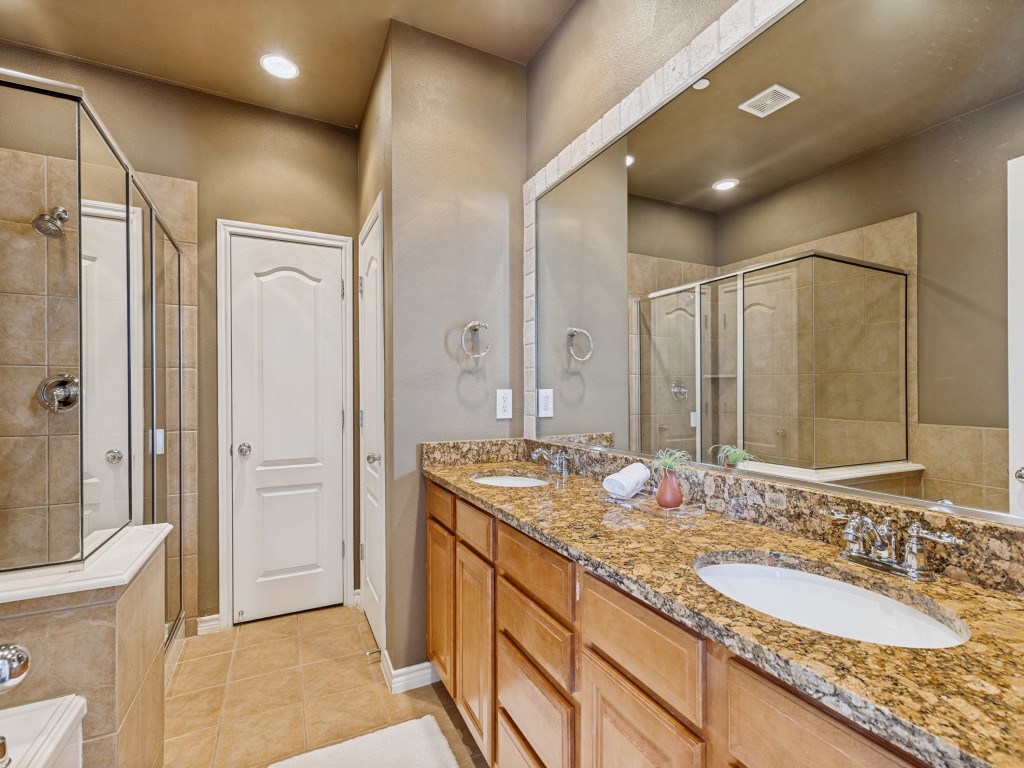 15741 Seabolt Addison TX 75001