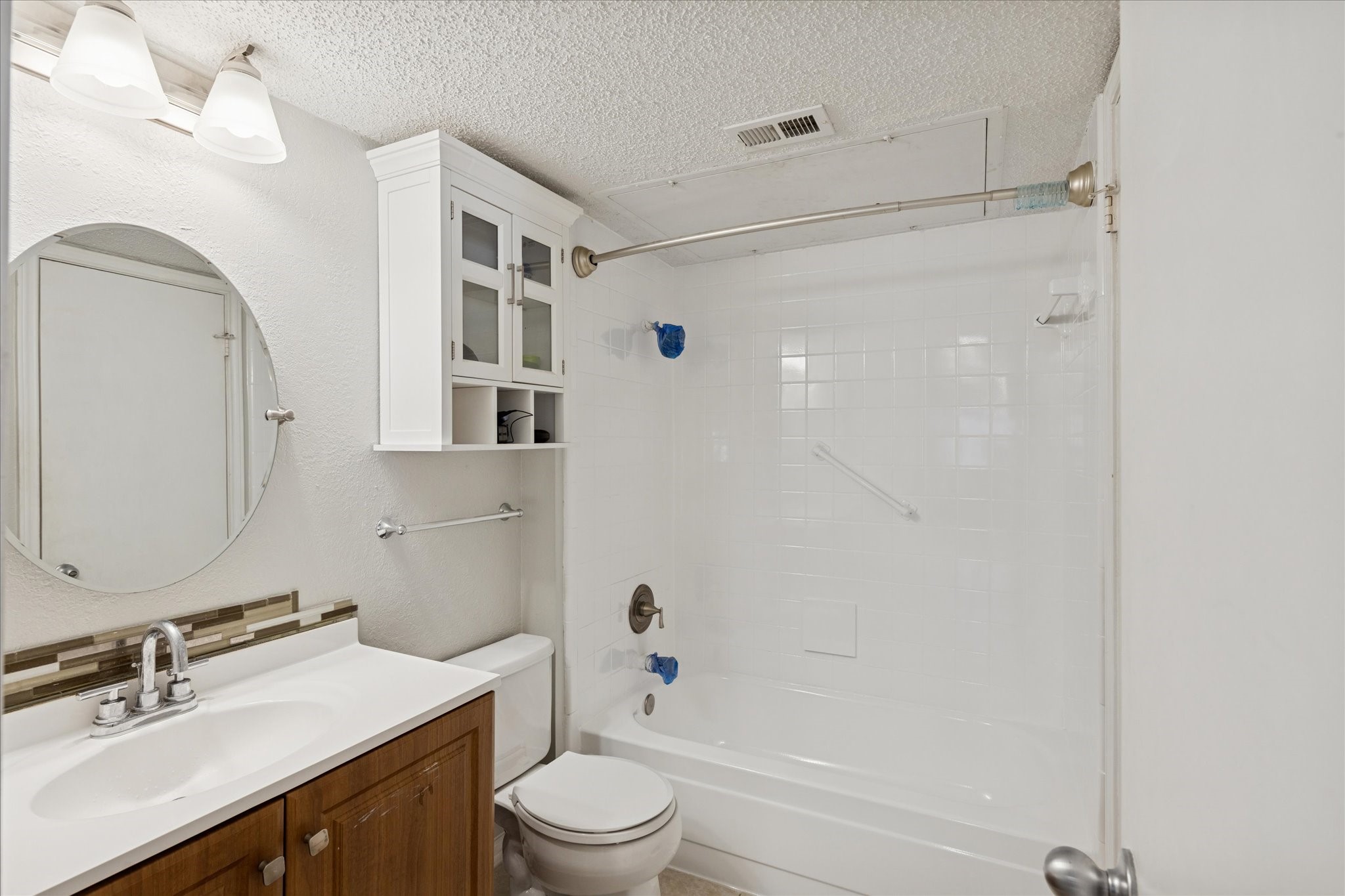 2300 Balsam Drive Arlington TX 76006