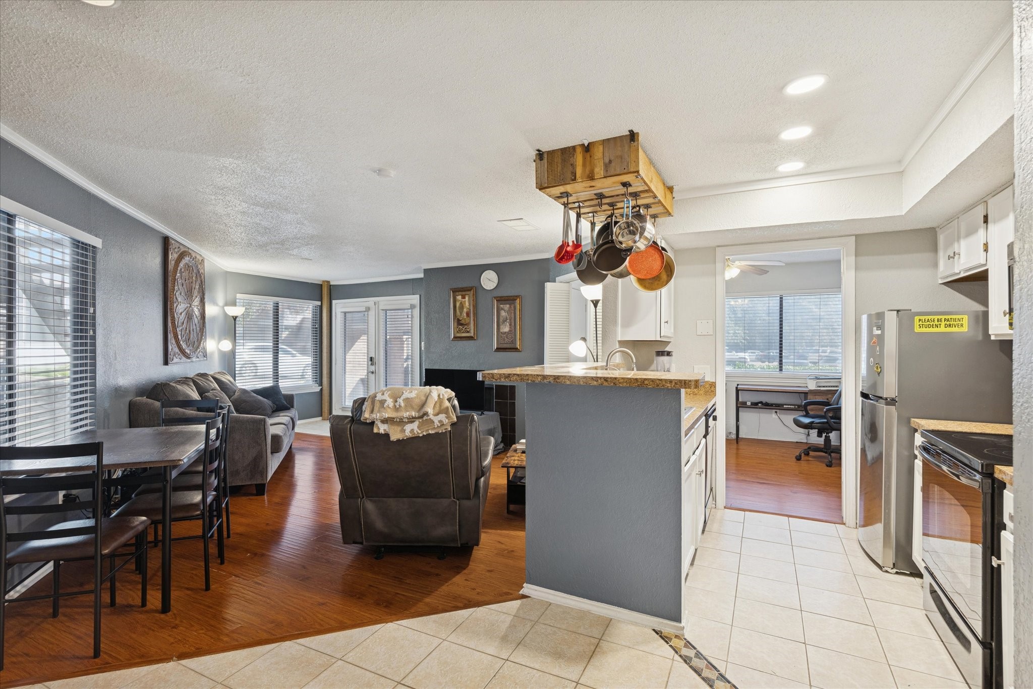 2300 Balsam Drive Arlington TX 76006