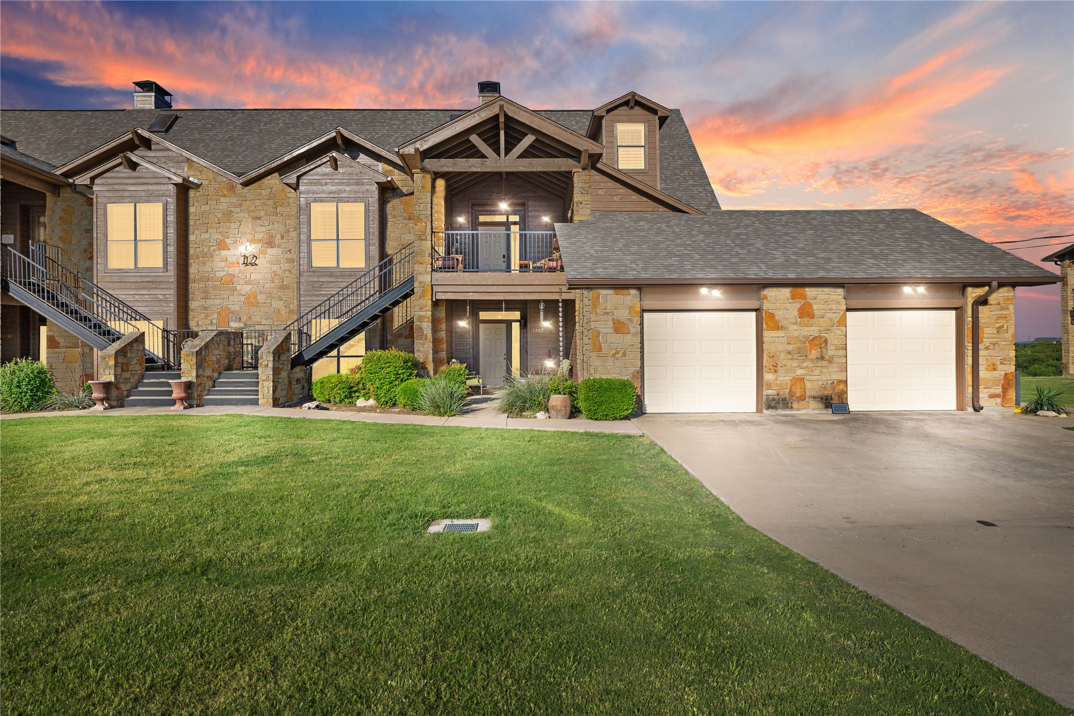 1204 Eagle Point Graford TX 76449